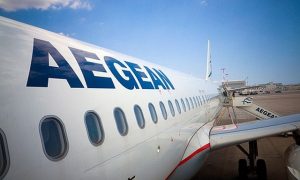 Israeli-Arab and Palestinian abandon plane after passenger complaints