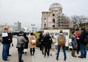 President Obama: Meet With Hibakusha in Hiroshima